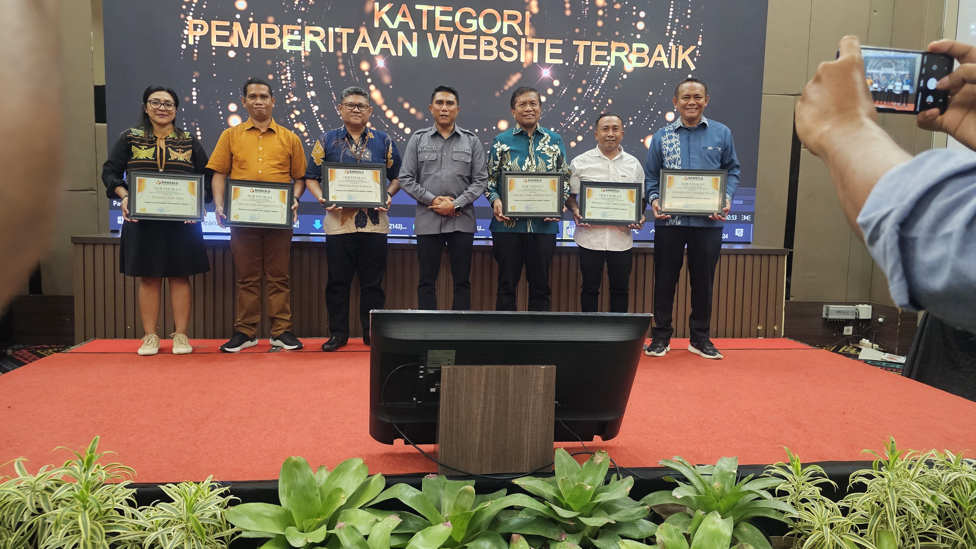 Bawaslu Kab/Kota yang mendapatkan Penghargaan Pengelolaan Berita webasite Terbaik