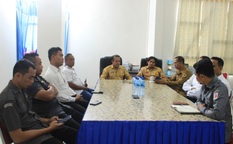 Gakkumdu Sabu Raijua, saat diskusi dengan SEKWAN